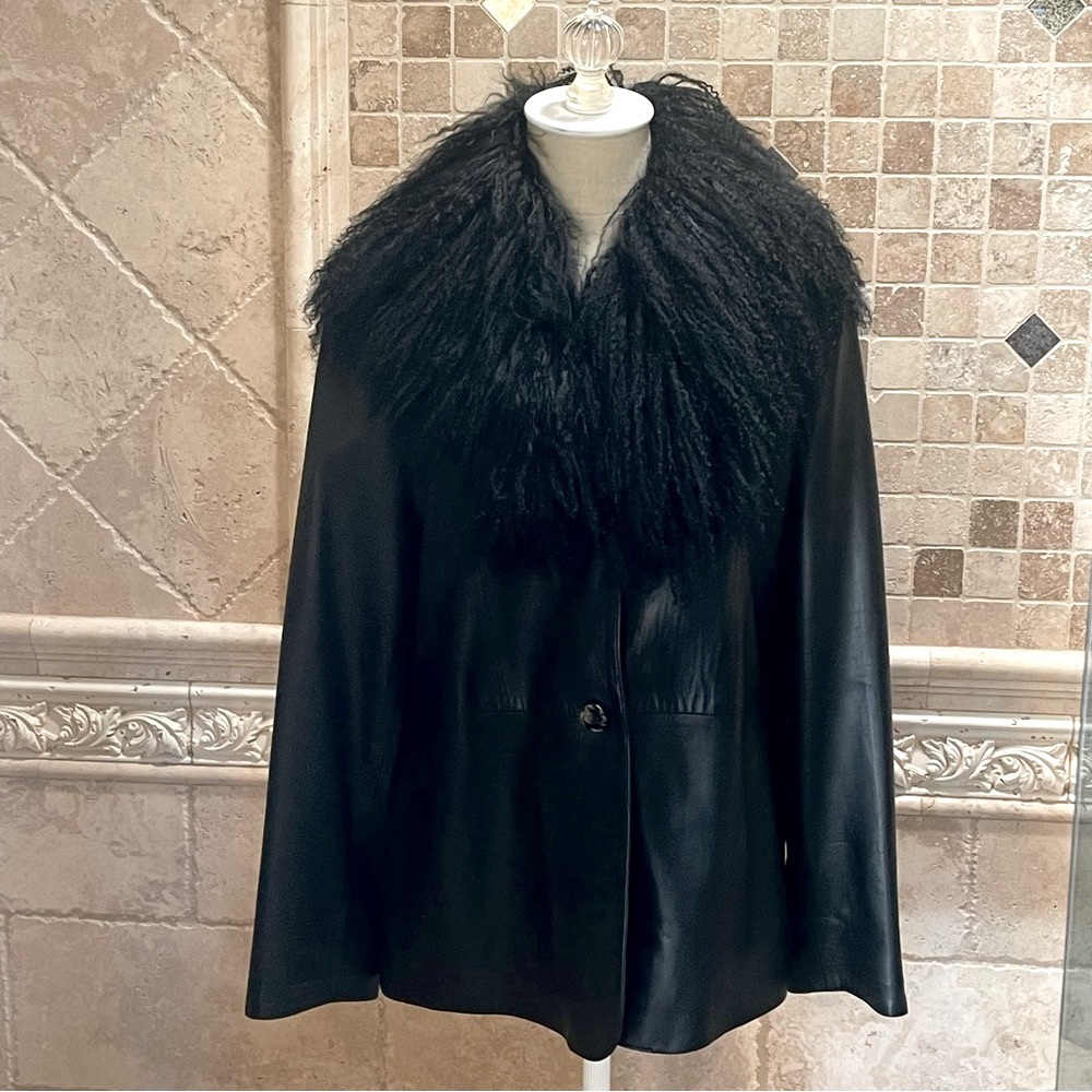 Vintage Vericci Black Leather Jacket with Lamb Fur Trim